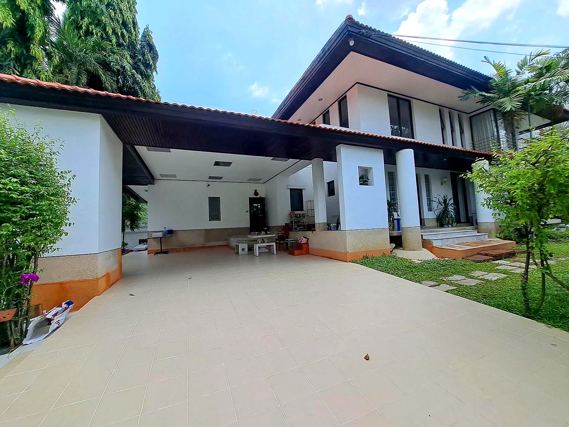 บ้านเดี่ยวหลังใหญ่ / Home Office ศรีนครินทร์ 45 · 7 ห้องนอน ใกล้ MRT ศรีนครินทร์ 38 รูปที่ 5