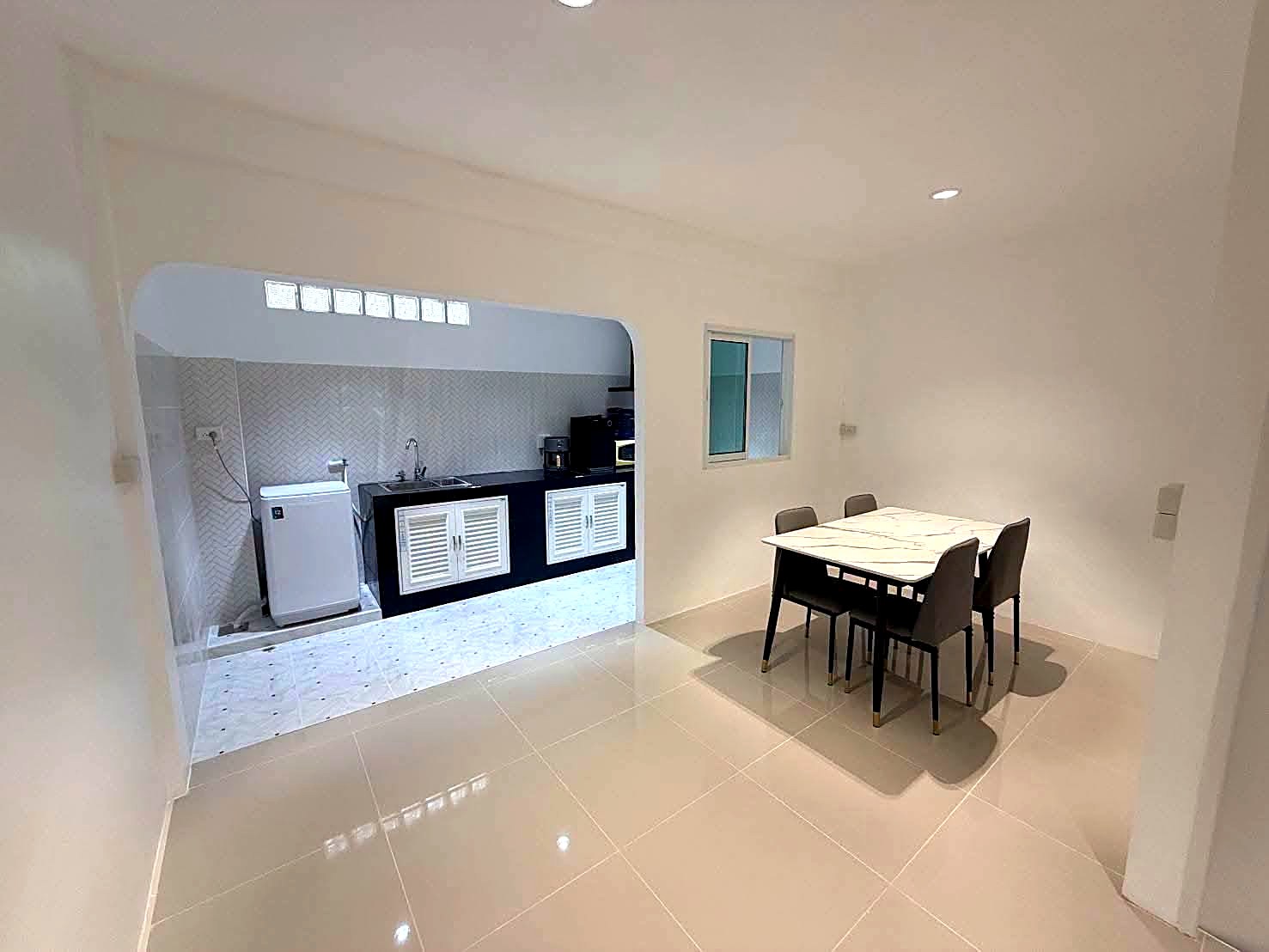 ทาวน์โฮม 2 ชั้น บ้านใหม่-เฟอร์ใหม่ วชิรธรรมสาธิต 57 · Pet Friendly · ใกล้ BTS ปุณณวิถี/MRT สวนหลวง ร.9 รูปที่ 10