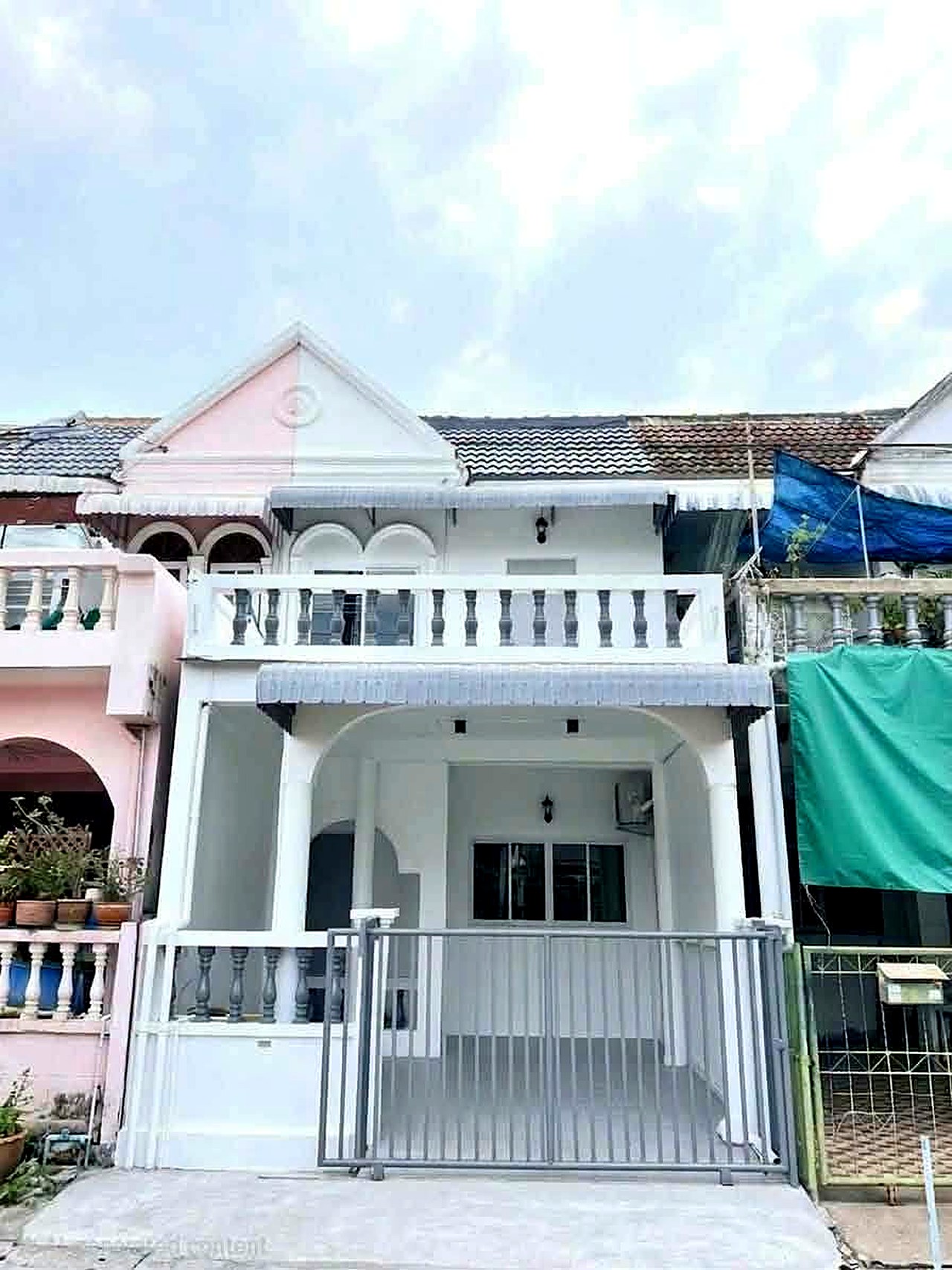 ทาวน์โฮม 2 ชั้น บ้านใหม่-เฟอร์ใหม่ วชิรธรรมสาธิต 57 · Pet Friendly · ใกล้ BTS ปุณณวิถี/MRT สวนหลวง ร.9 รูปที่ 1