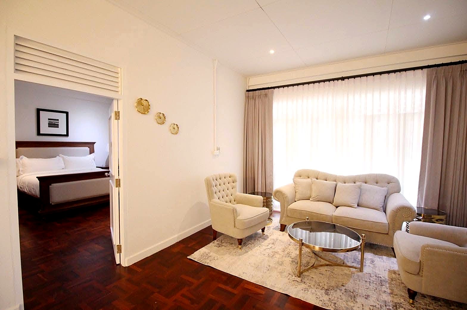 บ้านเดี่ยวลาดพร้าว 35 · 100 ตร.ว. 400 ตร.ม. 8 ห้องนอน จอด 8 คัน · รีโนเวทใหม่ รูปที่ 4