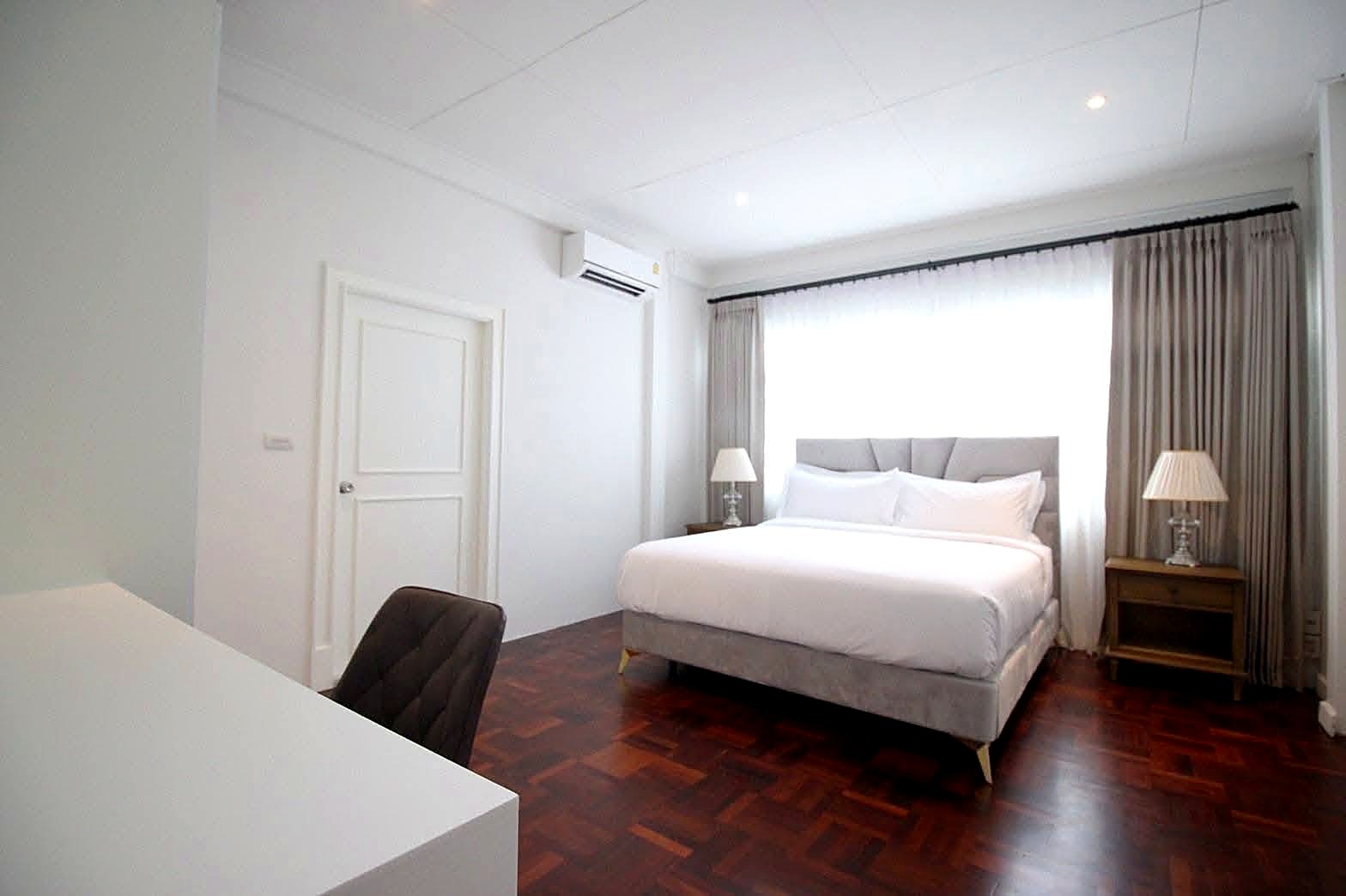 บ้านเดี่ยวลาดพร้าว 35 · 100 ตร.ว. 400 ตร.ม. 8 ห้องนอน จอด 8 คัน · รีโนเวทใหม่ รูปที่ 10