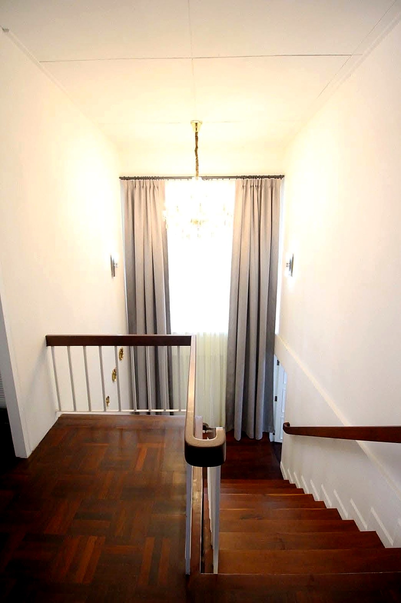 บ้านเดี่ยวลาดพร้าว 35 · 100 ตร.ว. 400 ตร.ม. 8 ห้องนอน จอด 8 คัน · รีโนเวทใหม่ รูปที่ 16