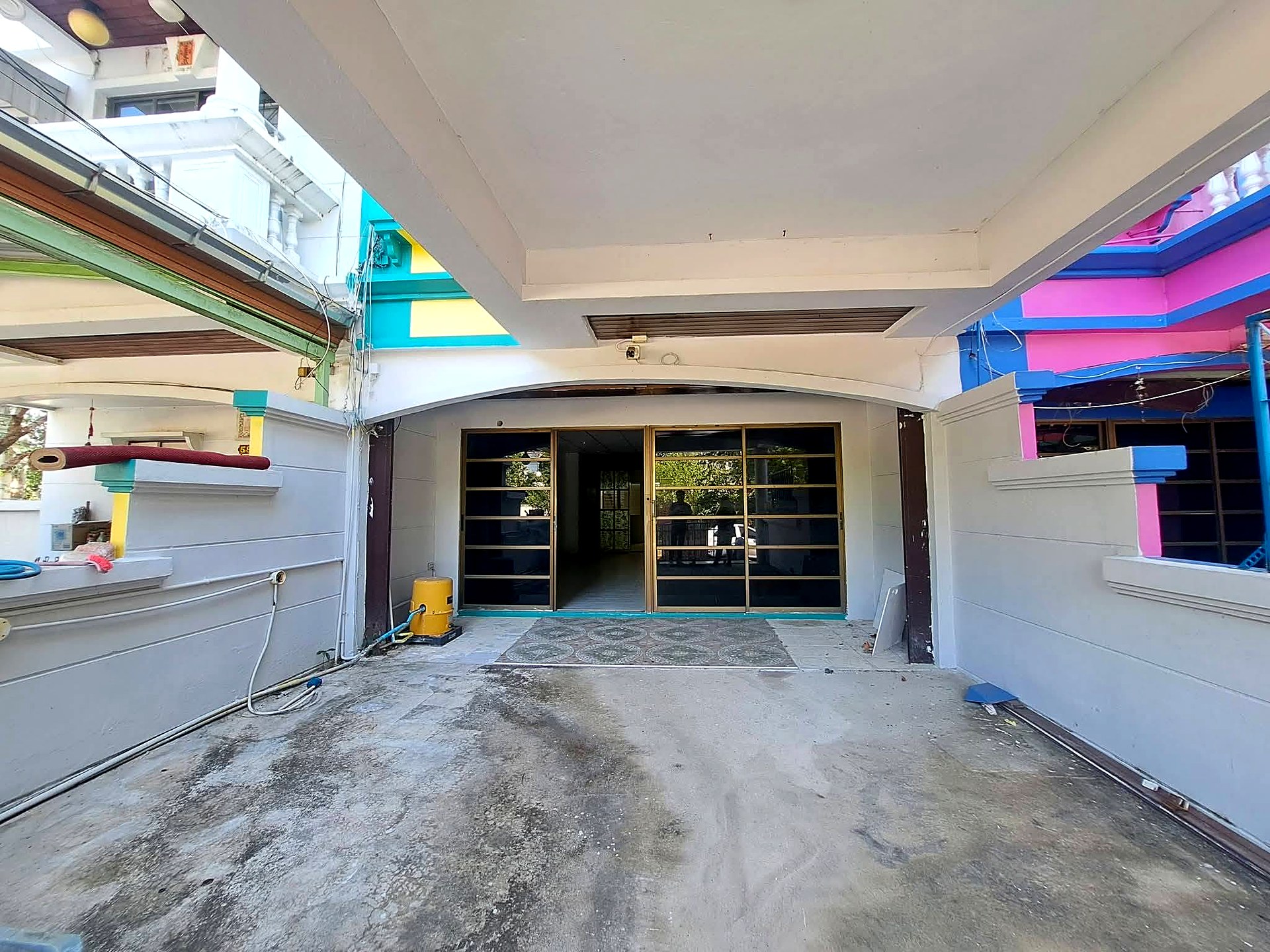 ทาวน์เฮ้าส์ 3 ชั้น 300 ตร.ม. สวนหลวงนิเวศน์ ตรงข้ามสวนหลวง ร.9 · รีโนเวทได้เต็มที่ · เช่า 20,000 รูปที่ 13