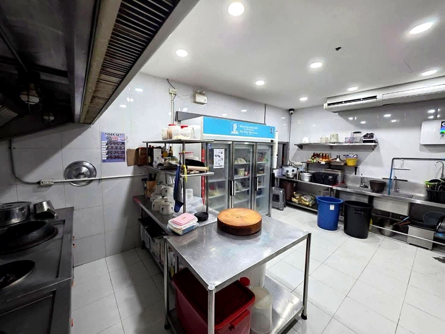 เซ้งร้านอาหารและบาร์ ปิ่นเกล้า 280 ตร.ม. พร้อมอุปกรณ์ · เซ้ง 2.5 ล้าน รูปที่ 8