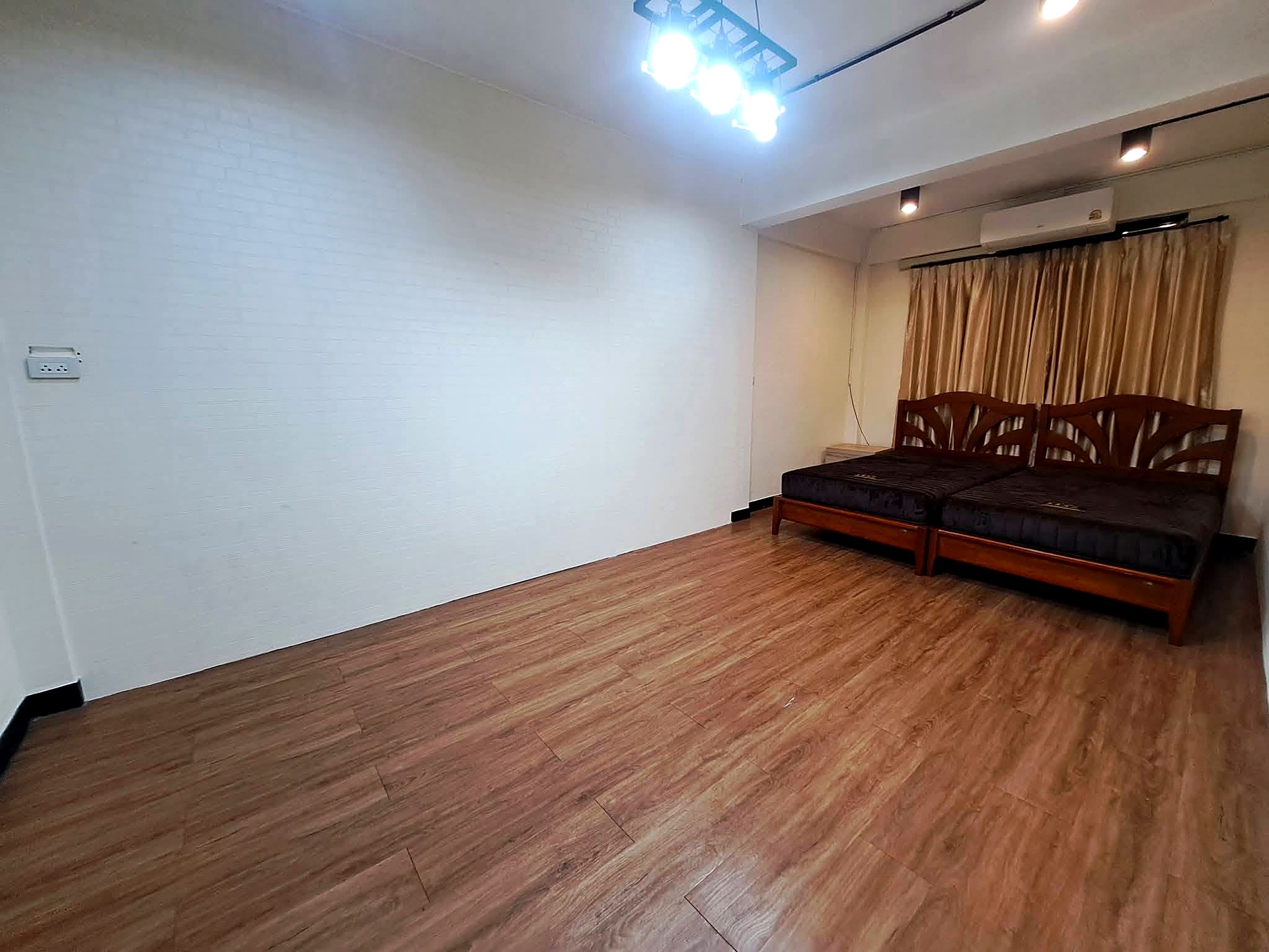 Home Office / Hostel รีโนเวทใหม่ สุขุมวิท 62 · 700 ตร.ม. 10 ห้องนอน จอด 8 คัน · ขาย/เช่า รูปที่ 21