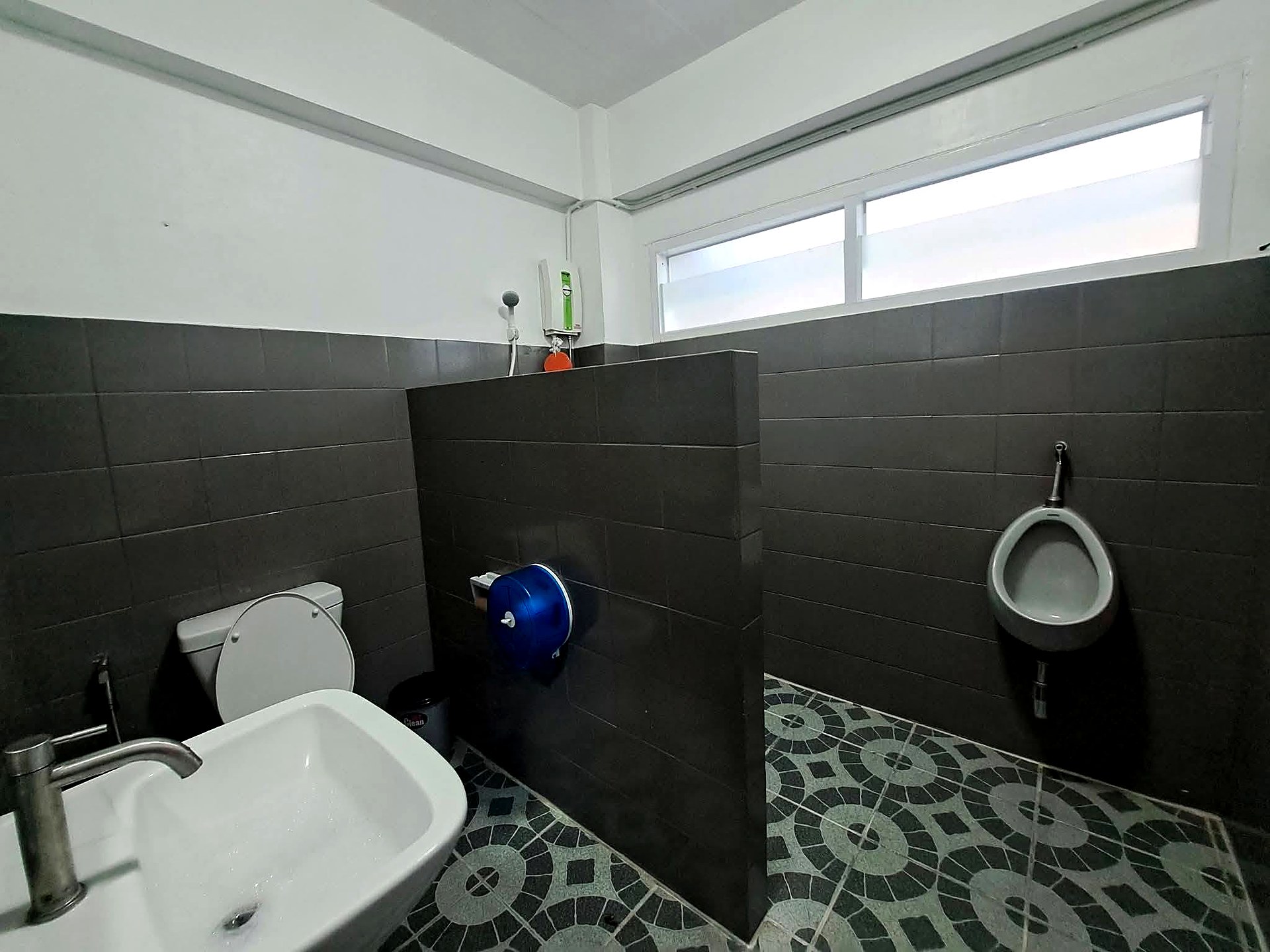 Home Office / Hostel รีโนเวทใหม่ สุขุมวิท 62 · 700 ตร.ม. 10 ห้องนอน จอด 8 คัน · ขาย/เช่า รูปที่ 25