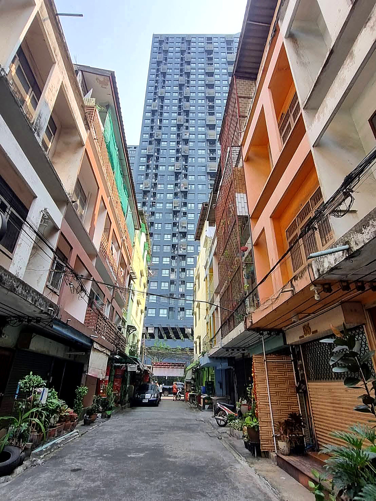 ให้เช่าตึกแถว 4 ชั้น ย่านสุขุมวิท · หน้าร้านกระจก พื้นไม้ เหมาะออฟฟิศ/ร้านค้า รูปที่ 19