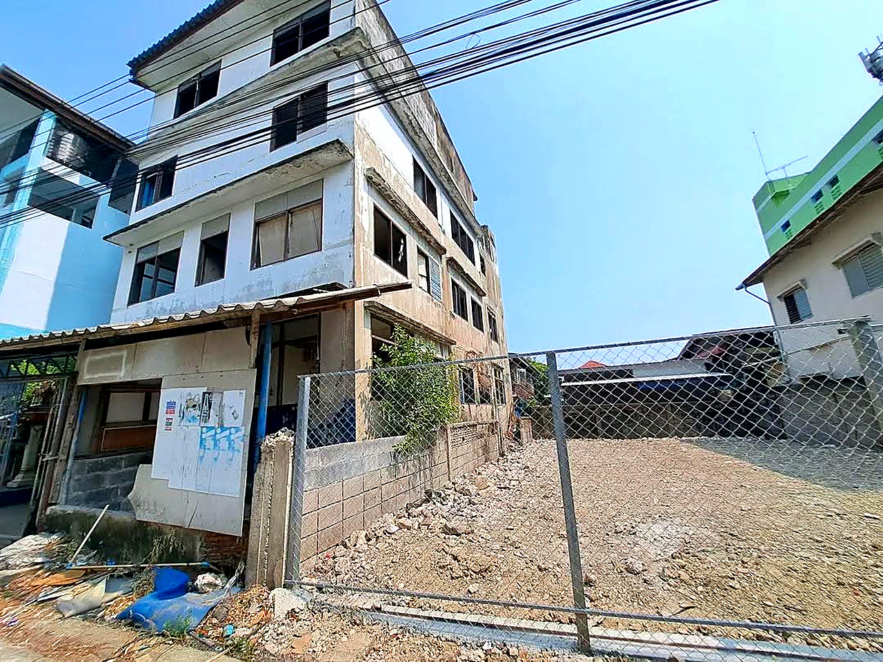 ที่ดินเปล่า 37 ตร.ว. ศรีนครินทร์ 48 (ติดอพาร์ตเมนต์ P-0074) · ขาย 2.3 ล้าน / เช่า 8,000 รูปที่ 1